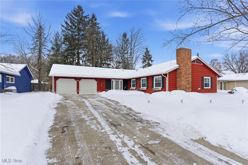 Photo of 561 Brigton Drive, Berea, OH 44017 (MLS # 5184206)