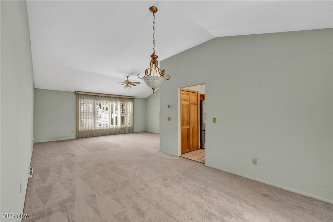 Hunting Mdws 12 - Residential