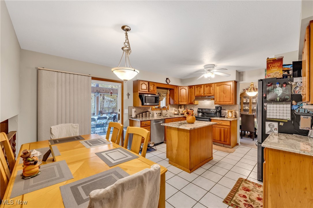 Hunting Mdws 12 - Residential