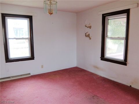 Tiny photo for 2243 N Glenwood Avenue, Niles, OH 44446 (MLS # 5189928)