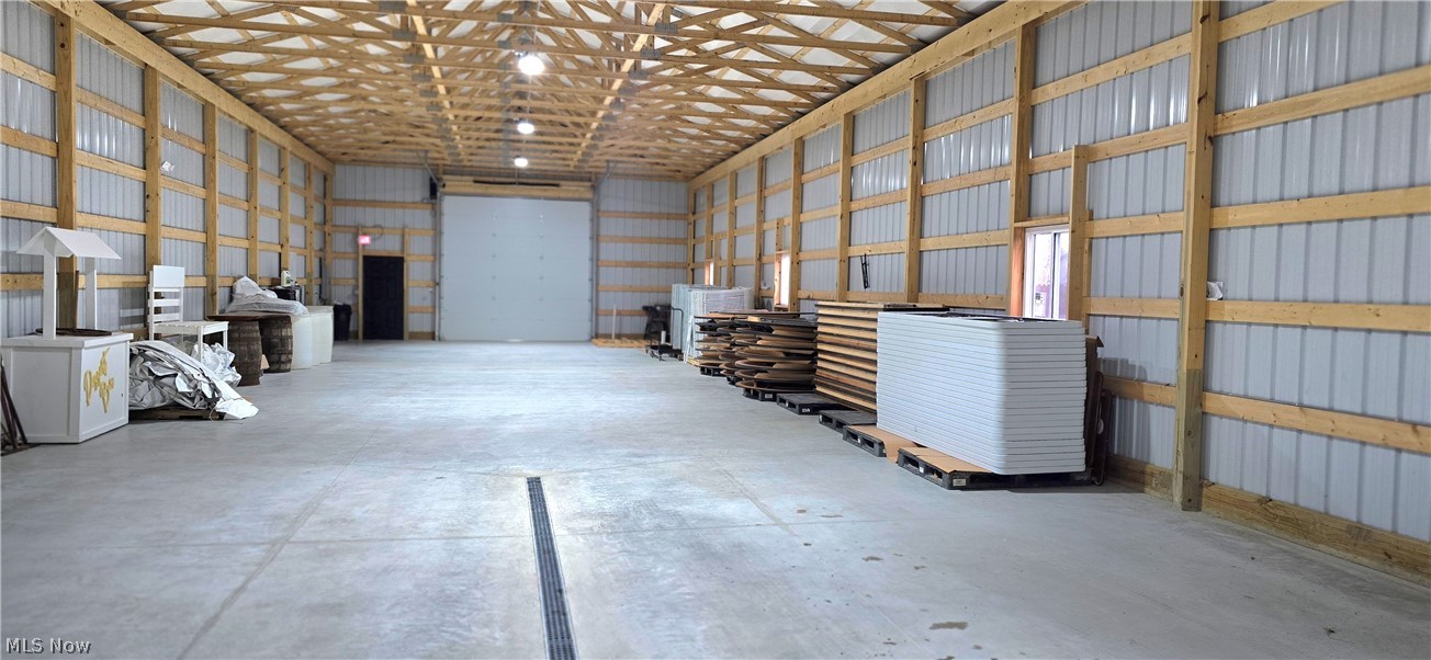 Yarnells - Commercial Sale