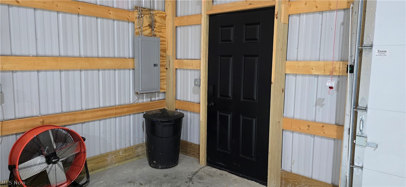 Yarnells - Commercial Sale