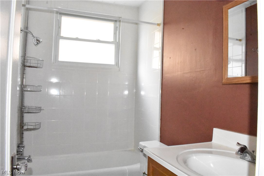 Town/Grandon - Residential Lease