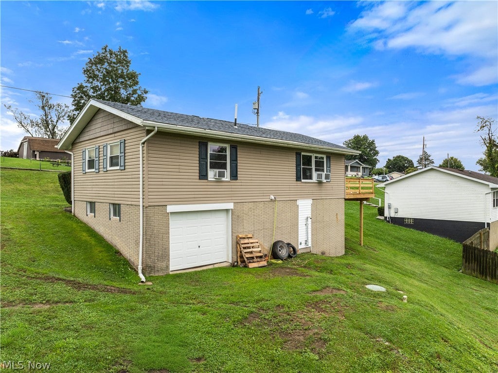 62120 Rolling Hills Lane