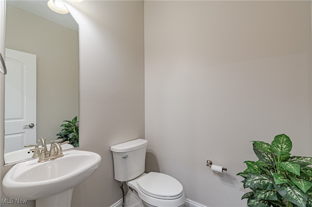 10194 Corbetts Lane, Twinsburg, Ohio image 18