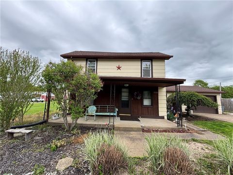 5991 State Route 212 NE Somerdale OH 44678