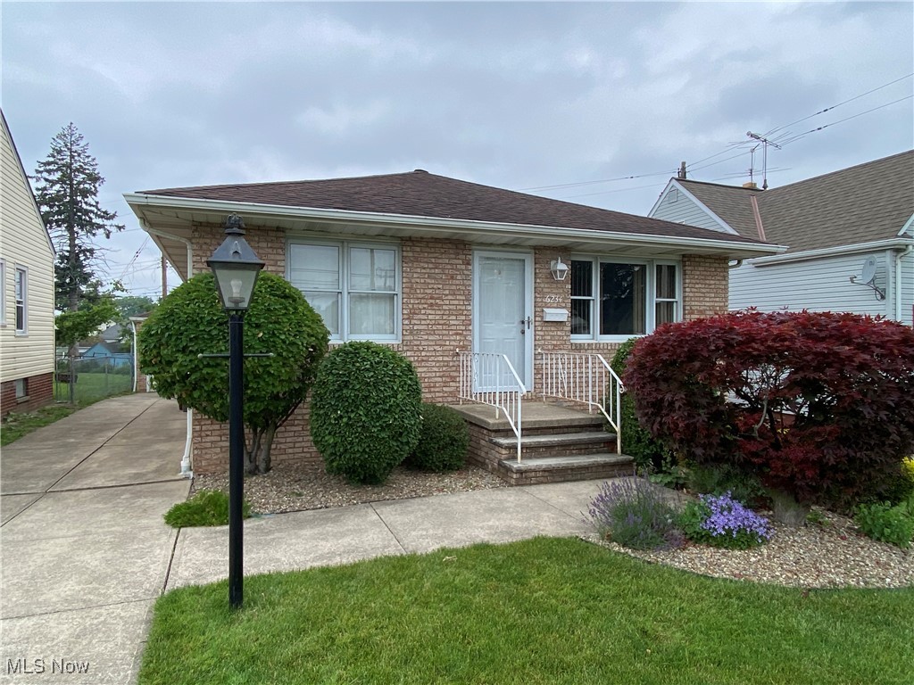 6234 W 54th Street, Parma, Ohio image 2