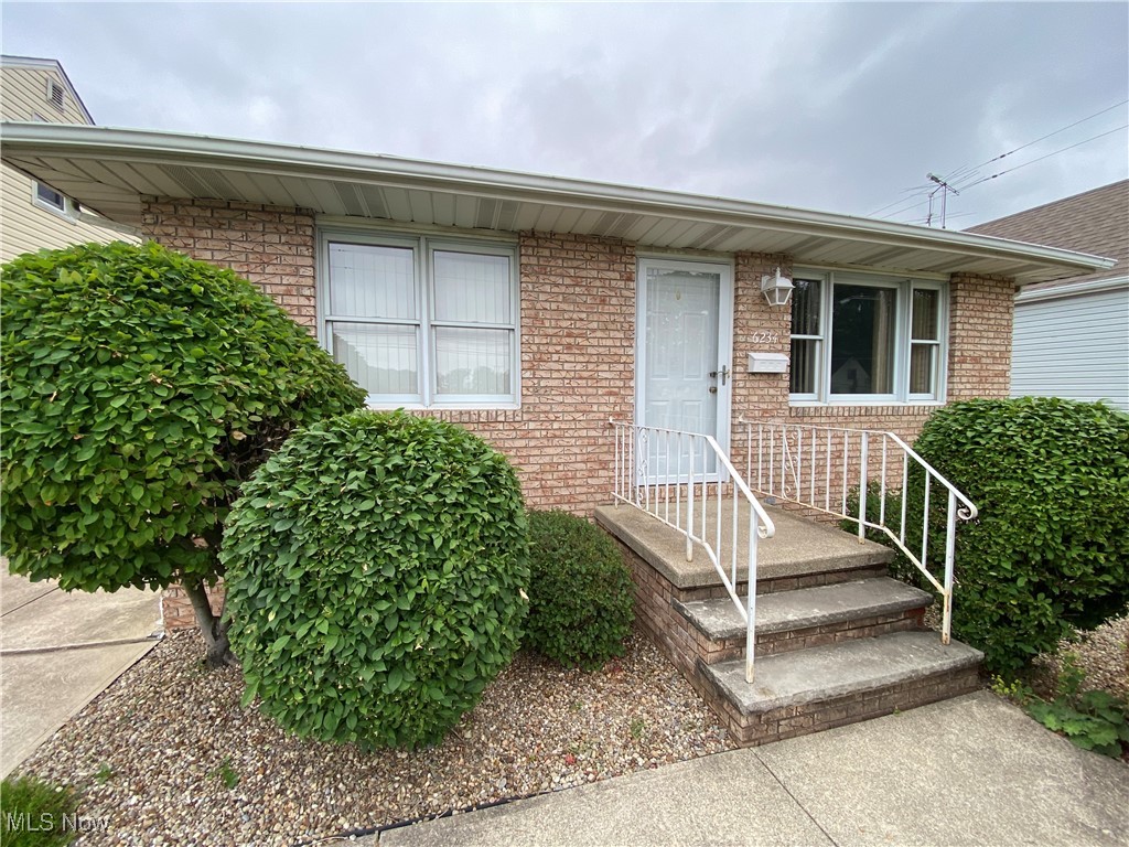 6234 W 54th Street, Parma, Ohio image 4