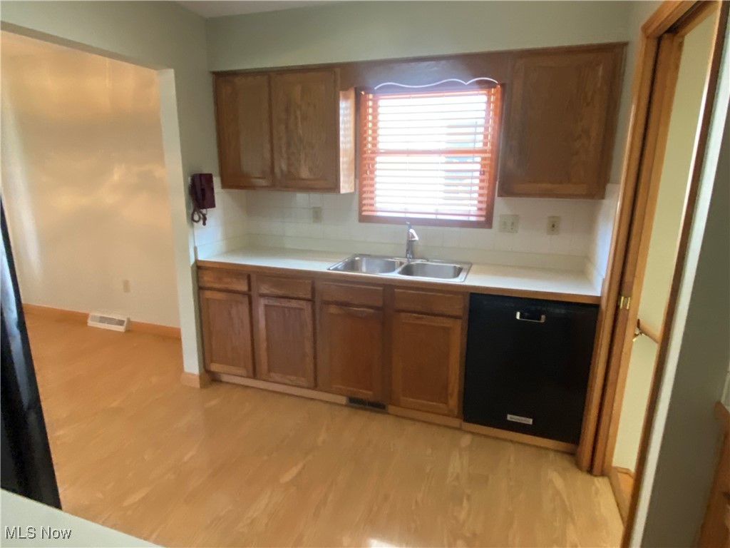 6234 W 54th Street, Parma, Ohio image 13