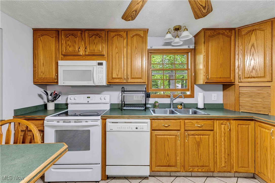 378 Stahl Avenue, Cortland, Ohio image 7