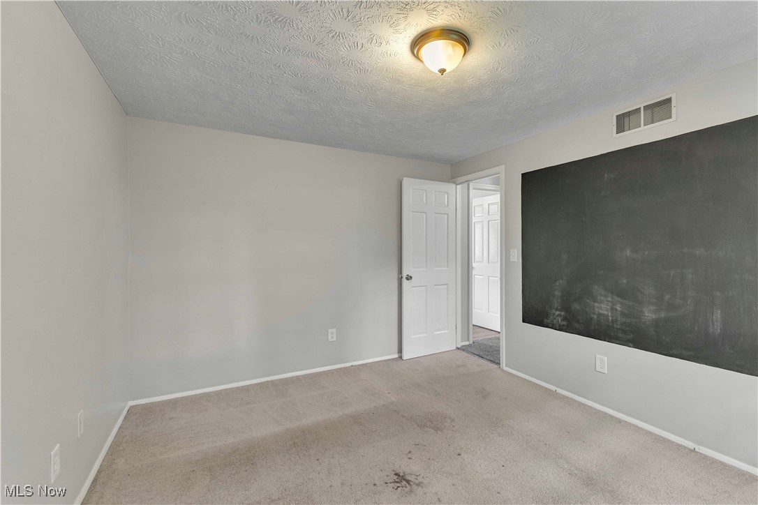 378 Stahl Avenue, Cortland, Ohio image 18
