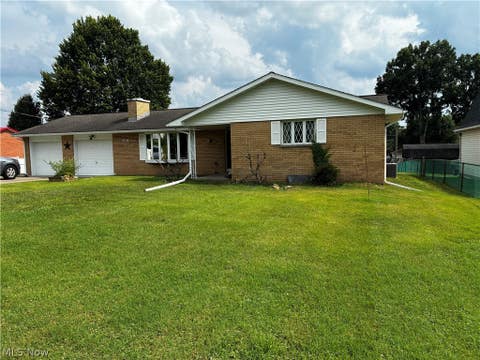 Homes For Sale - 2317 Miller Ave Ave<br/> Washington County, Belpre, OH 45714