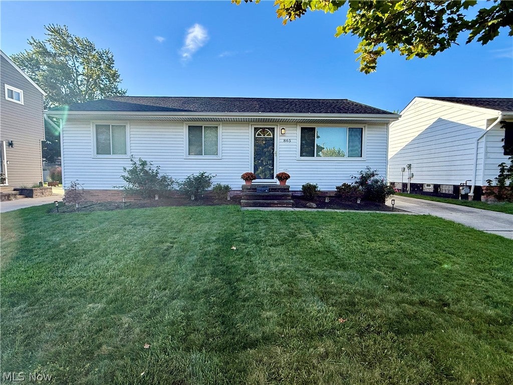 865 Pelley Drive