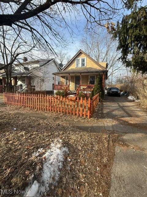 Homes For Sale - 3840 E 142nd Street<br/> Cleveland, OH 44128