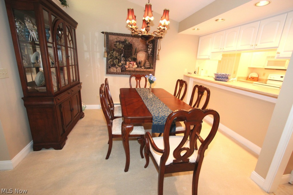 Lakefield Manor - Residential