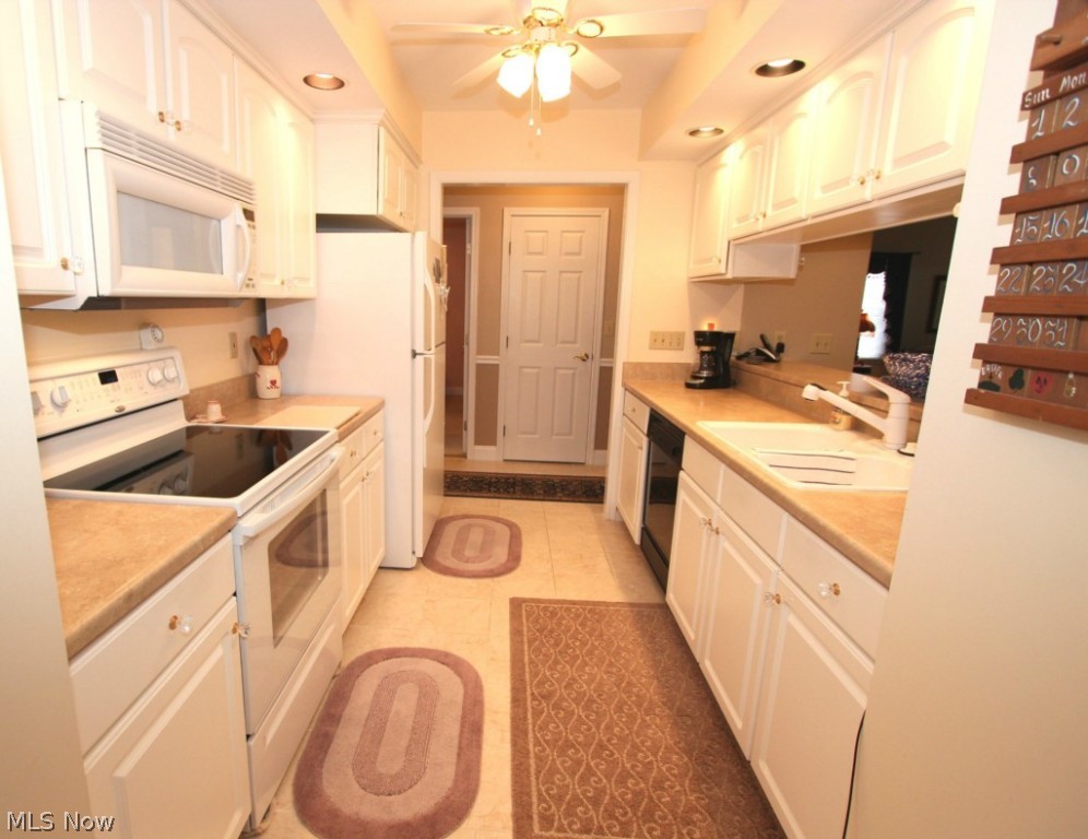 Lakefield Manor - Residential