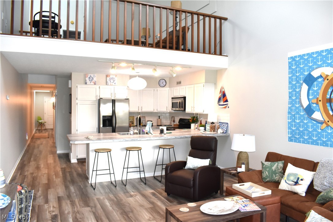 Beachwood Villa - Residential