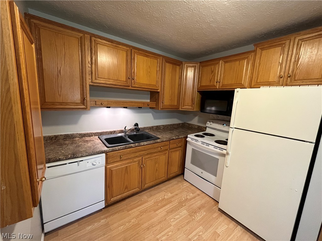 Housley - Residential Lease