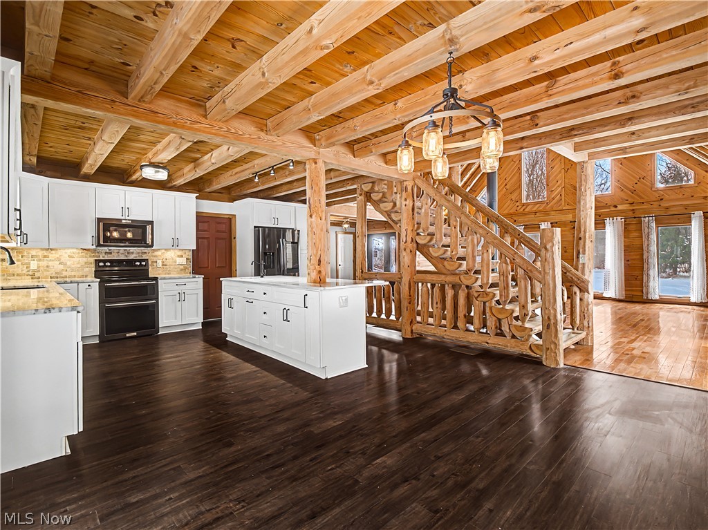 Village/Olmsted 03 - Residential