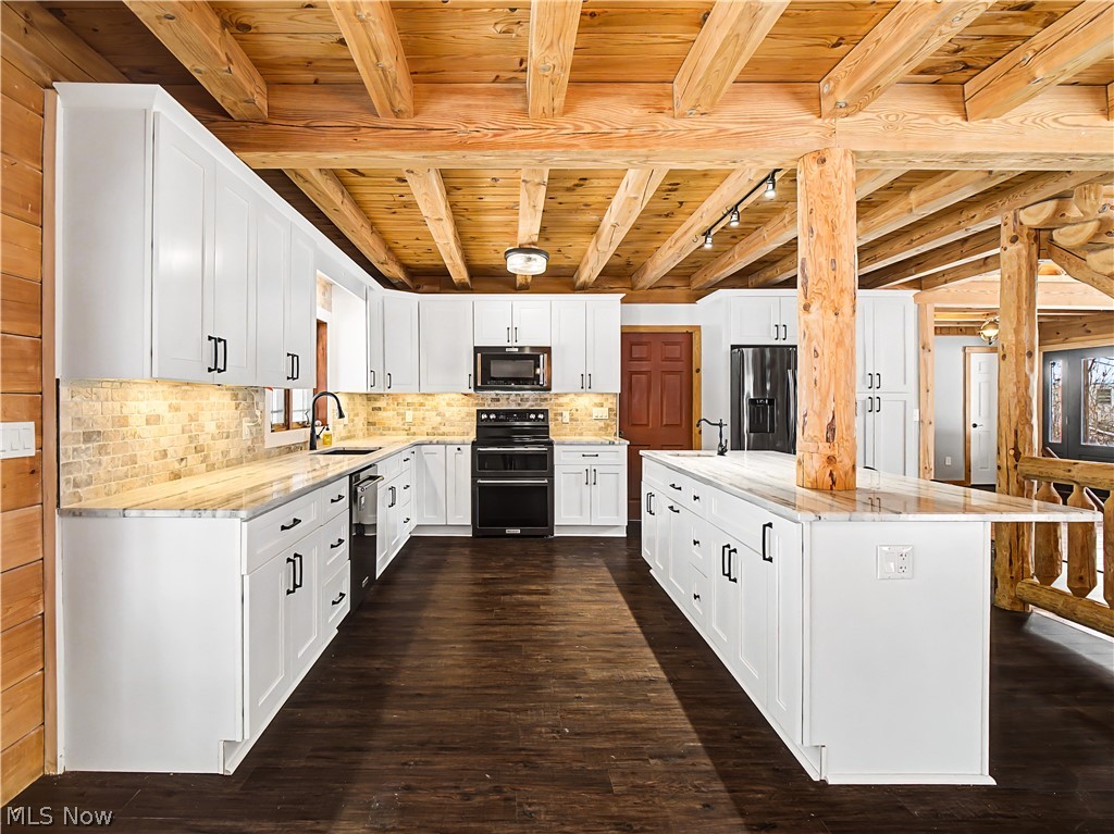 Village/Olmsted 03 - Residential