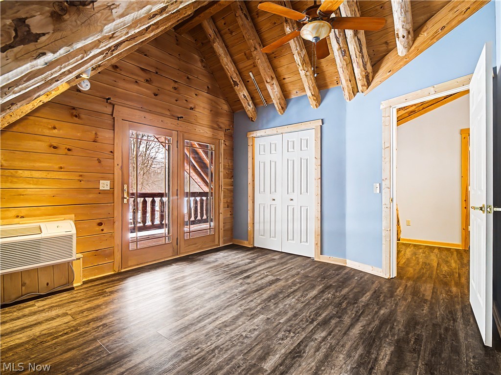 Village/Olmsted 03 - Residential