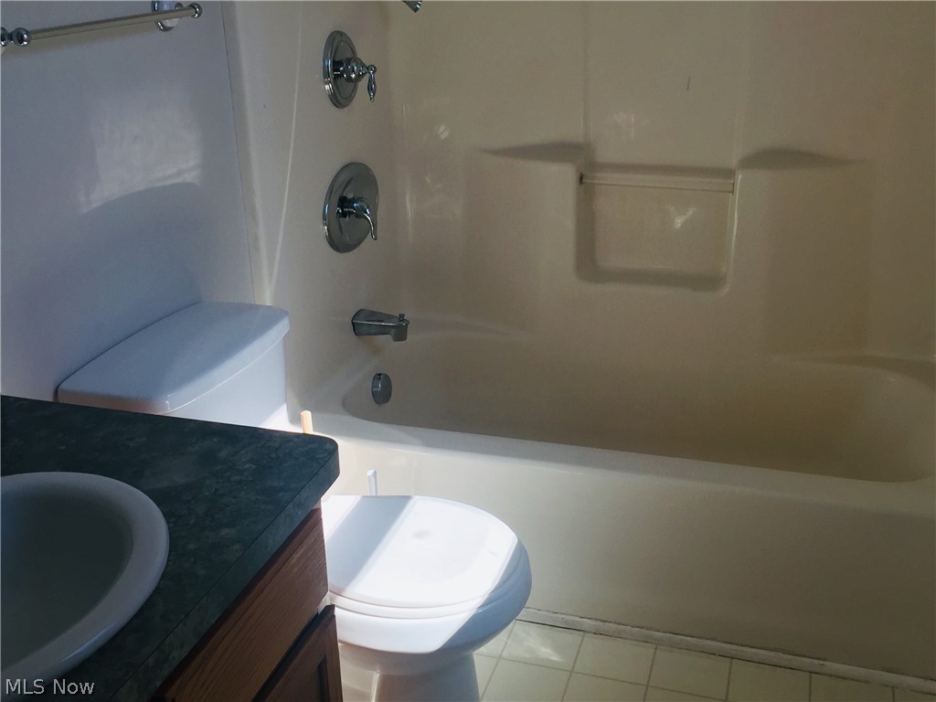 Mentor Beach Park 01 - Residential Lease