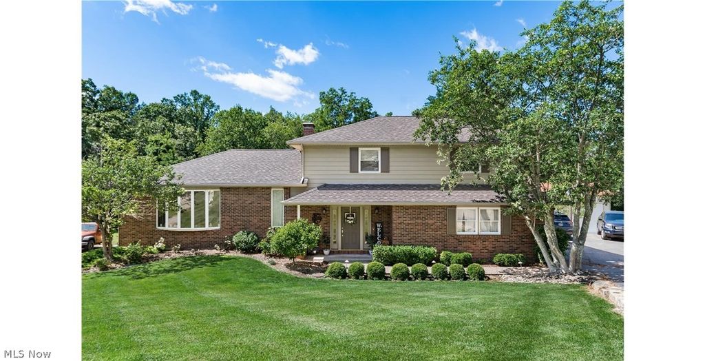 Photo of 2980 Stanway Drive, Zanesville, OH 43701 (MLS # 5220074)