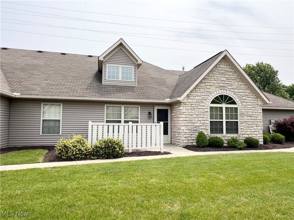 8661 Dublin Ridge Circle, Massillon, Ohio image 1