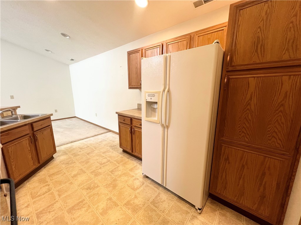 8661 Dublin Ridge Circle, Massillon, Ohio image 11