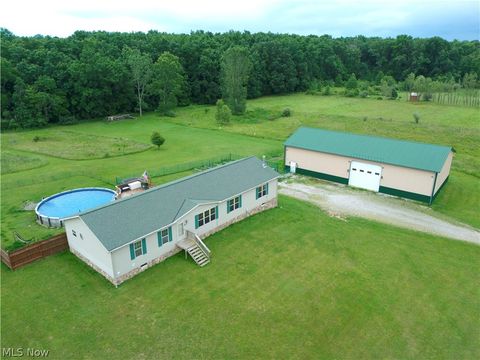 Homes For Sale - 405 County Road 681<br/> Sullivan, OH 44880