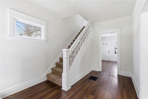 Tiny photo for 10525 Elk Avenue, Cleveland, OH 44108 (MLS # 5187494)