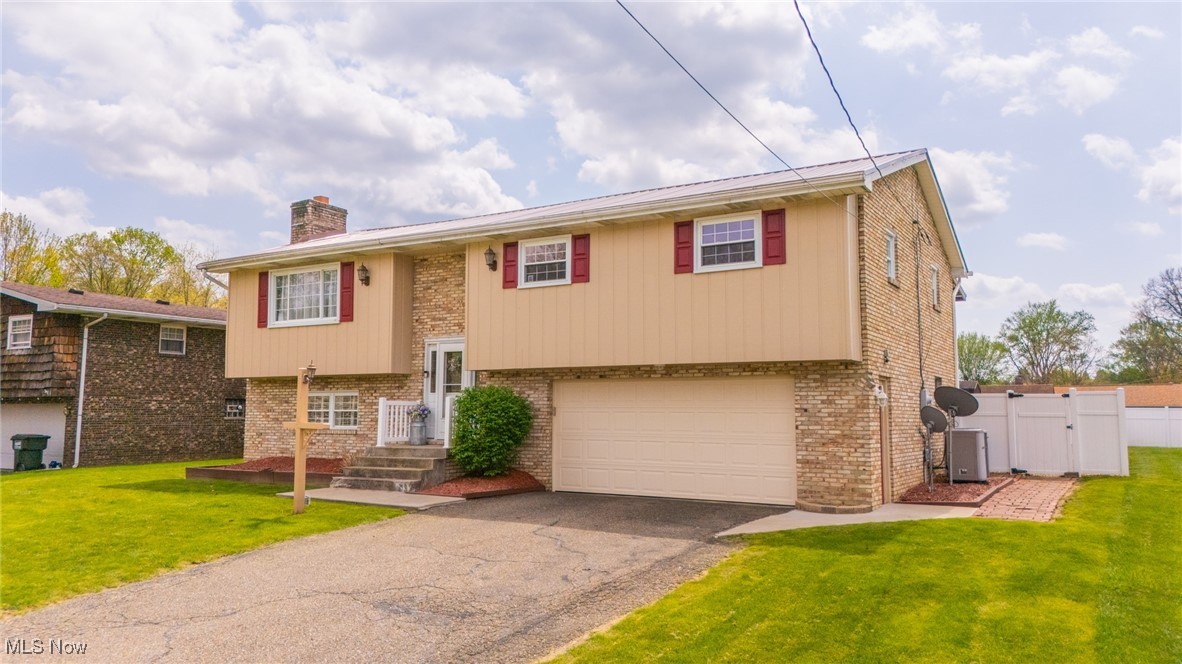 90 Norman Drive, Bloomingdale, Ohio image 3