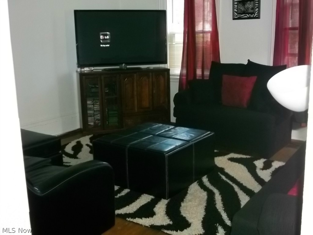 James M Hoyt's - Residential