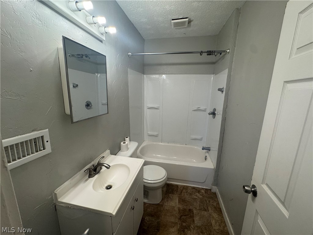 Triskett Prop Companys - Residential Income