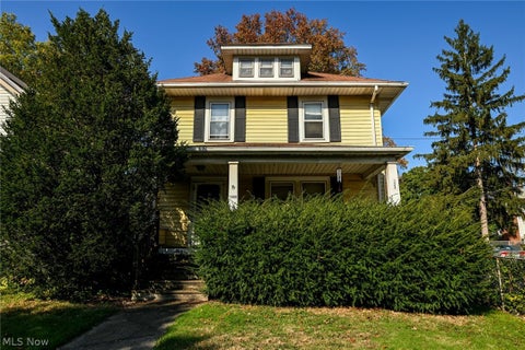 Photo of 1560 2nd Street, Cuyahoga Falls, OH 44221 (MLS # 5255698)