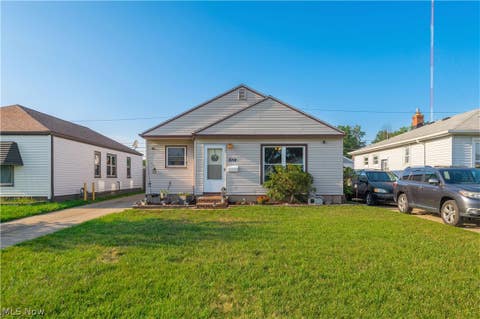 Photo of 3014 Center Drive, Parma, OH 44134 (MLS # 5239678)