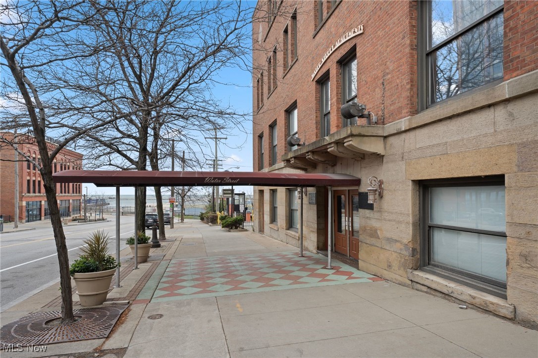 1133 W 9th Street #315, Cleveland, Ohio image 2