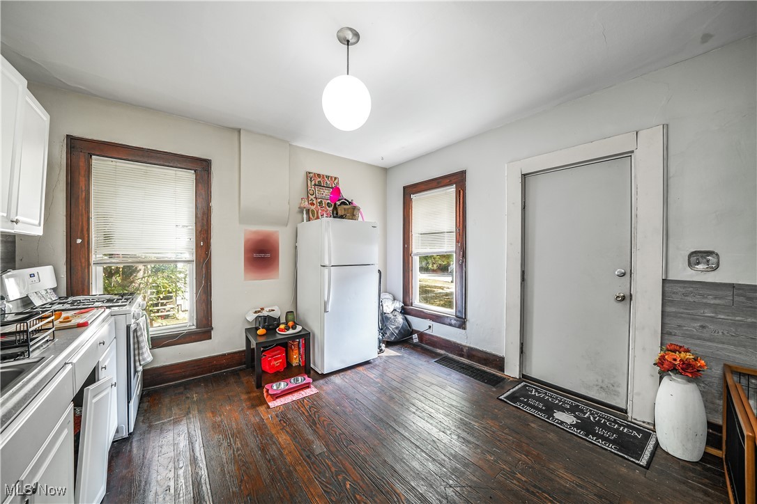 City/Kent - Residential Income