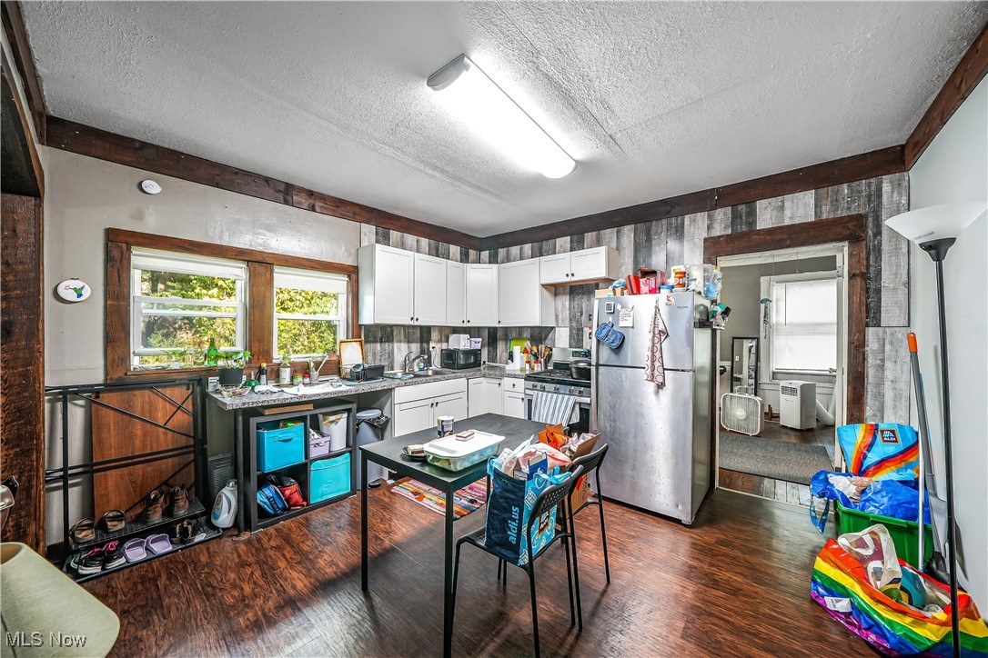 City/Kent - Residential Income