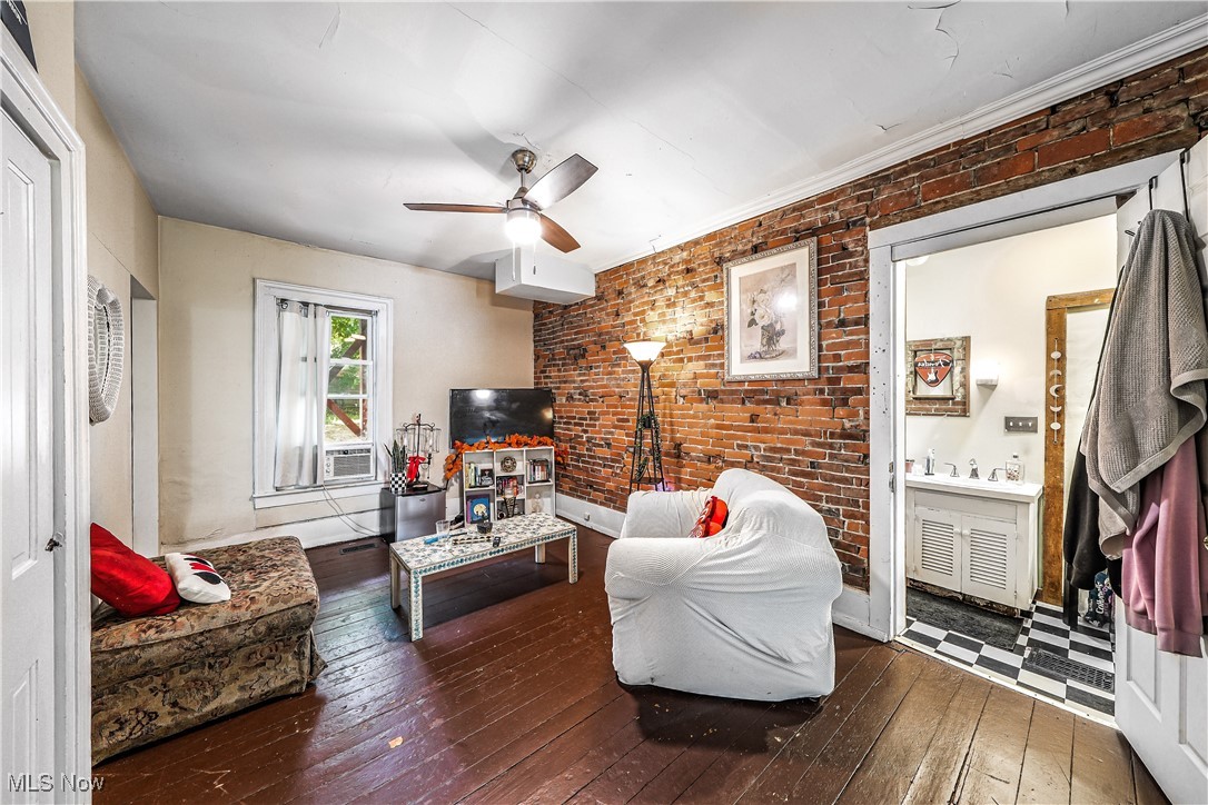 City/Kent - Residential Income