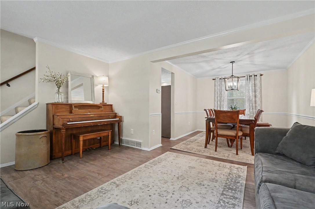 4622 Dresher Trail