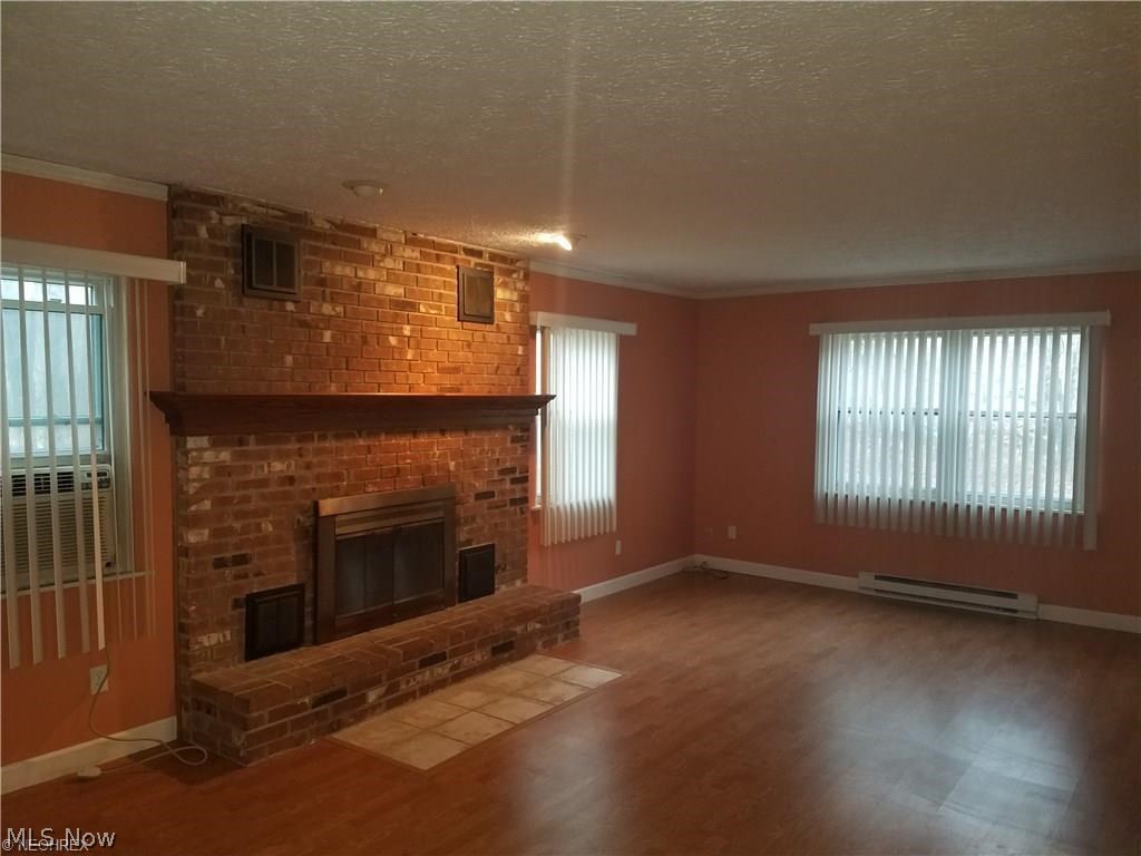 Roaming Rock Shores - Residential