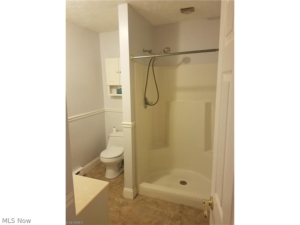 Roaming Rock Shores - Residential