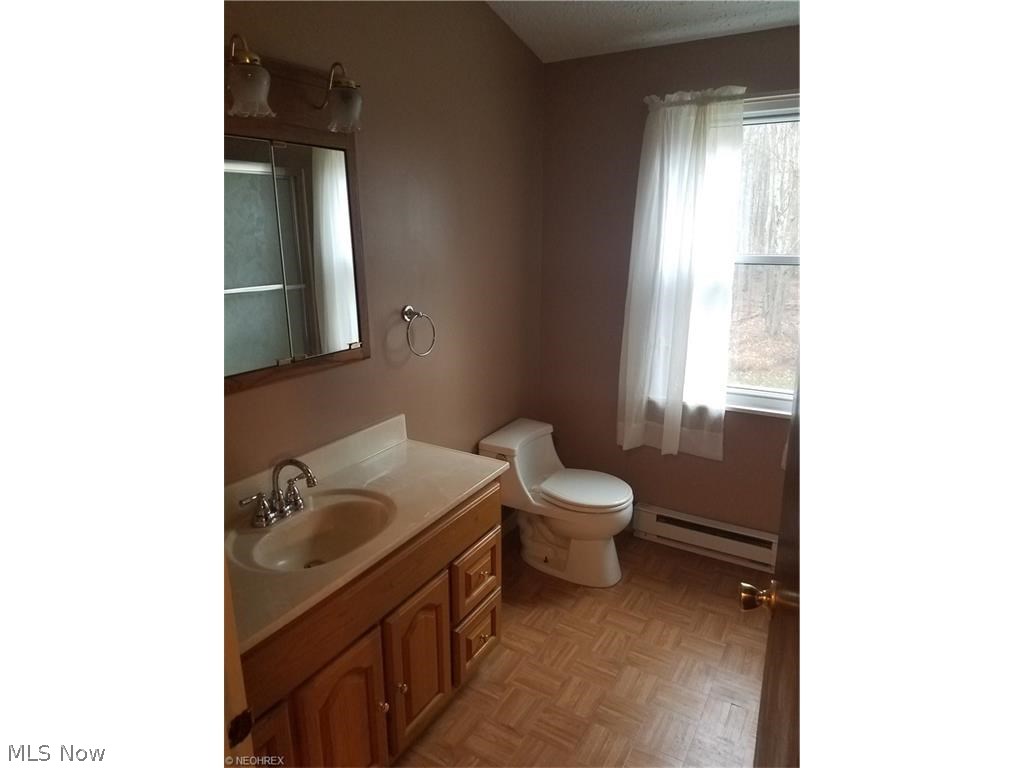 Roaming Rock Shores - Residential