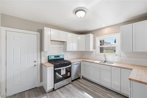 Tiny photo for 226 Rellim Drive, Kent, OH 44240 (MLS # 5203192)