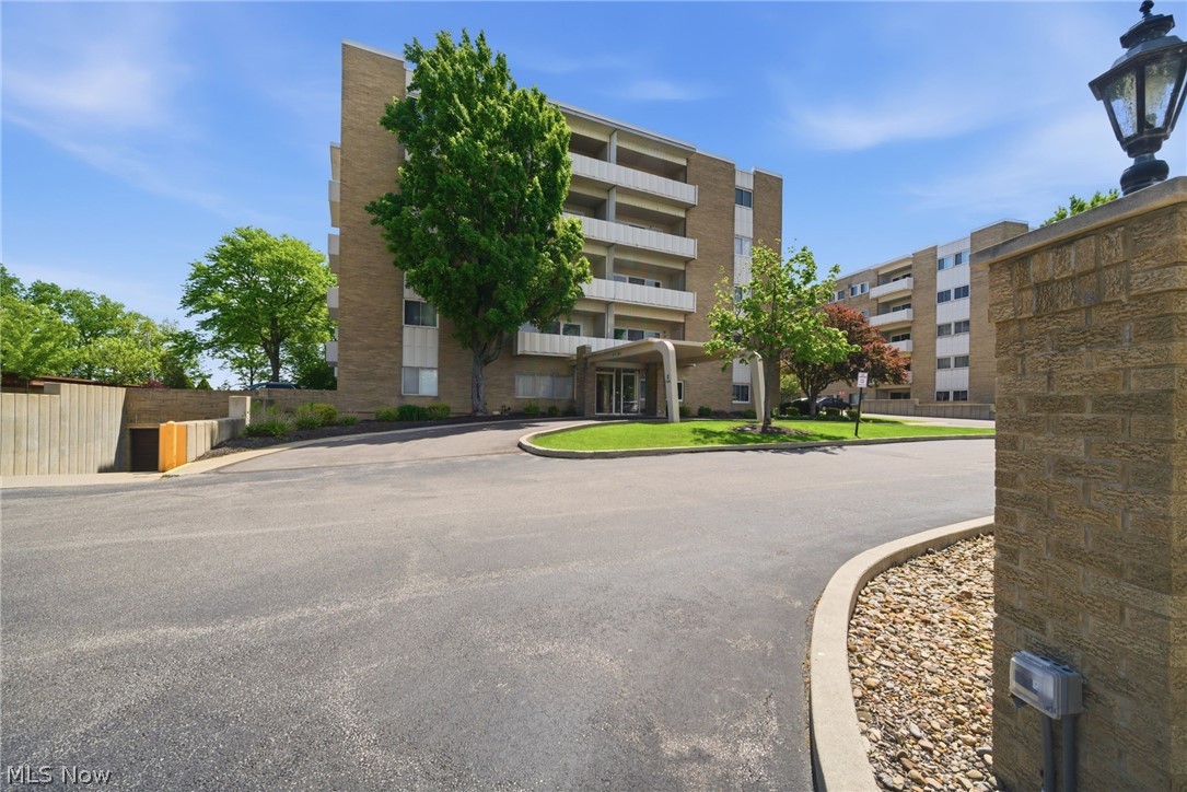 Cliff Towers Condo - Residential