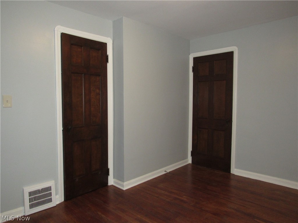 Paragon Realty Cos Lorain Garden - Residential