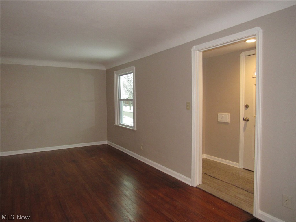 Paragon Realty Cos Lorain Garden - Residential
