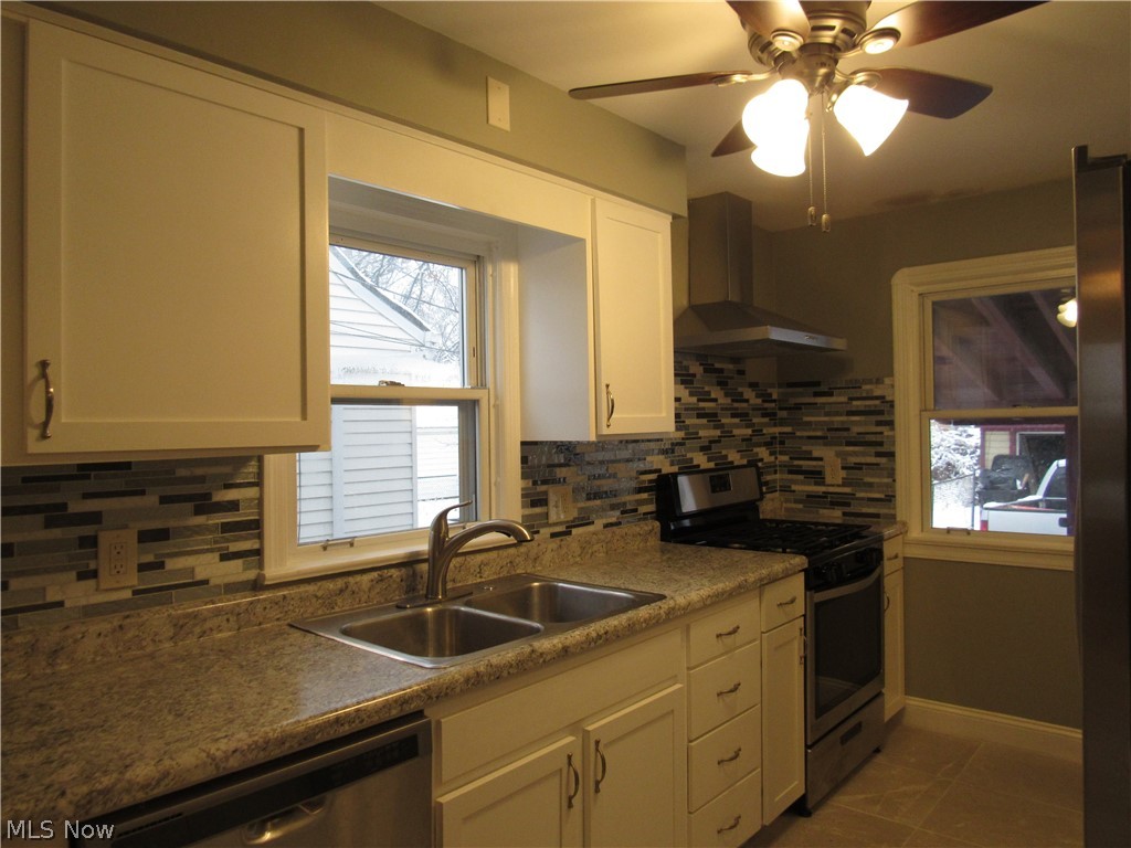 Paragon Realty Cos Lorain Garden - Residential