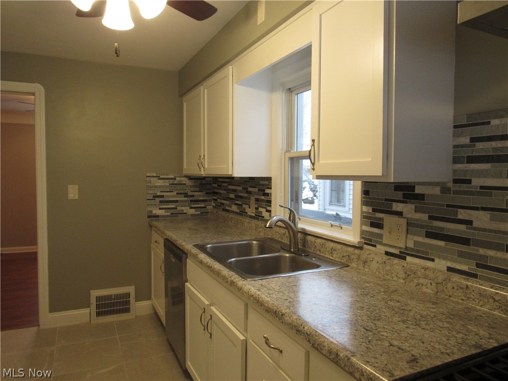 Paragon Realty Cos Lorain Garden - Residential